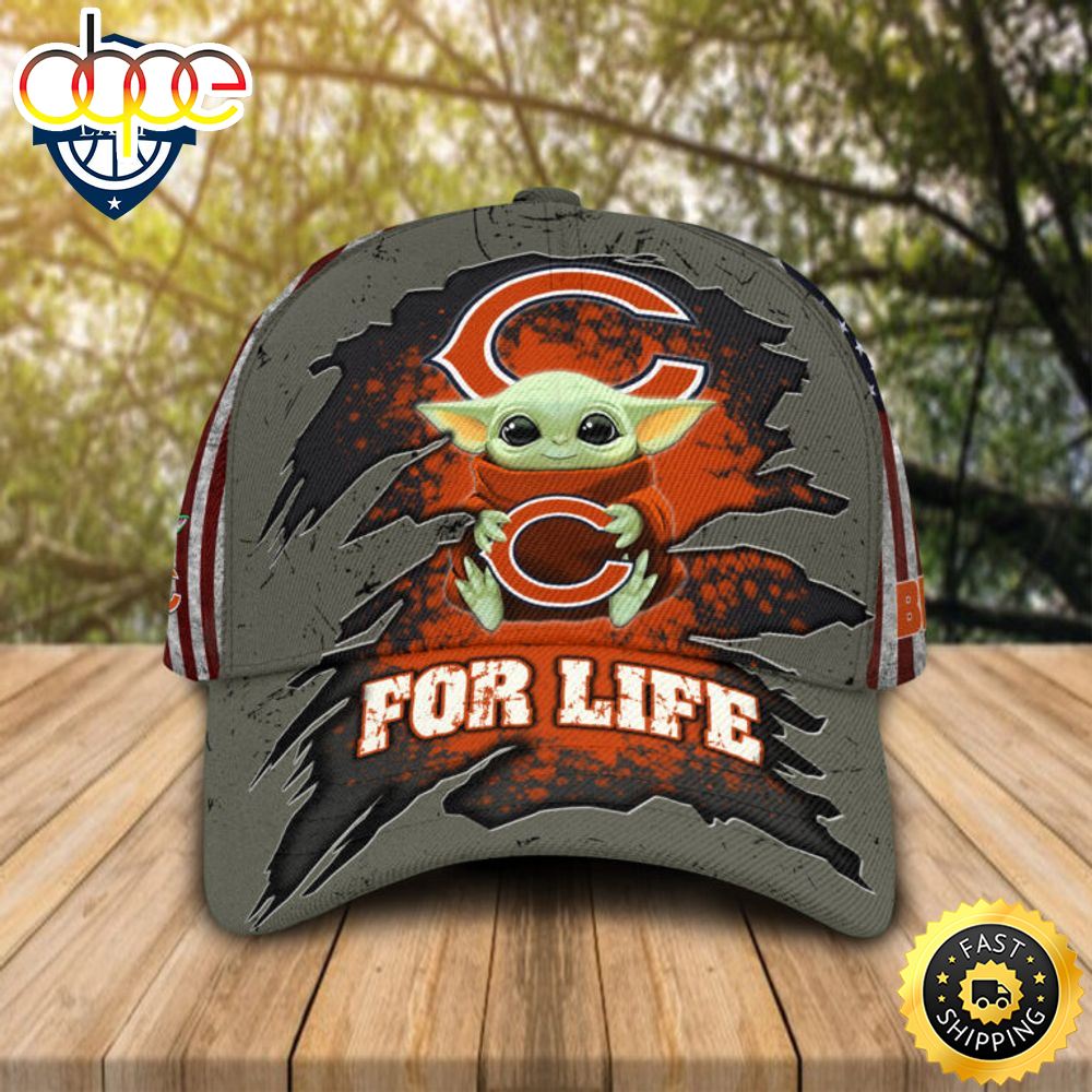 HOT Baby Yoda Hug Chicago Bears Logo For Life Cap