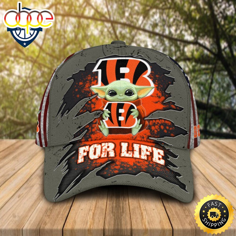 HOT Baby Yoda Hug Cincinnati Bengals Logo For Life Cap